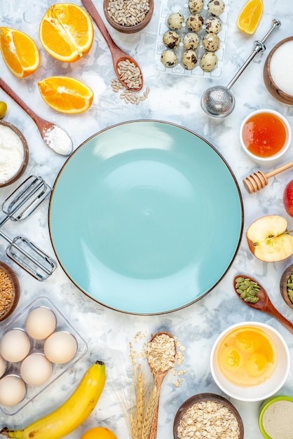 Kolorowe potrawy na stole